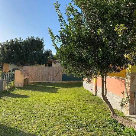 Paradise Flat 46-47 - View, Garden & Parking - 200m דירה *